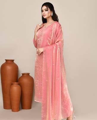 Pink satin embroidered kurta set 2
