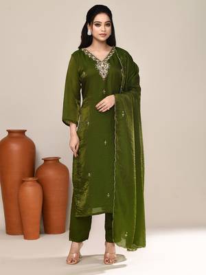 Mehendi green satin designer kurta set 1