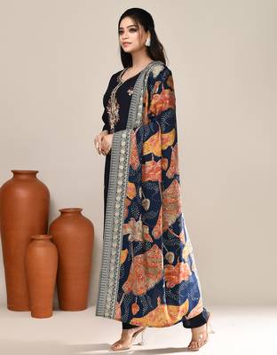 Navy blue satin festive kurta set 2