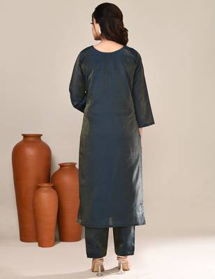 Blue cotton embroidered kurta set 3