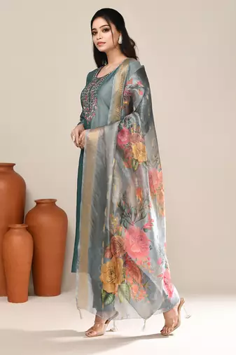 Grey satin embroidered kurta set