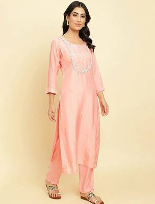 Ethnic Motifs Embroidered Regular Beads and Stones Kurta with Trousers & Dupatta 4