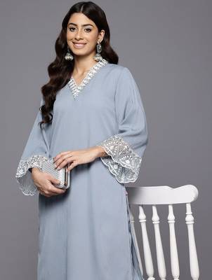 Women Floral Embroidered Regular Thread Work Silk Crepe Kurta with Palazzos 2