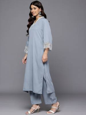 Women Floral Embroidered Regular Thread Work Silk Crepe Kurta with Palazzos 5
