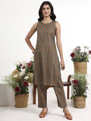 mustard cotton aline style co-ord set 5