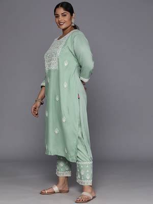 Plus Size Ethnic Motifs Embroidered Thread Work Kurta with Trousers & Dupatta 7