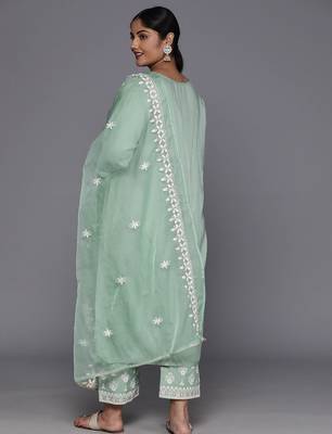 Plus Size Ethnic Motifs Embroidered Thread Work Kurta with Trousers & Dupatta 8