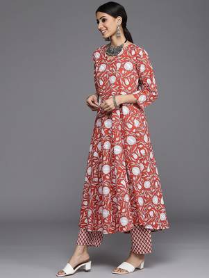 Women Red Ethnic Motifs Printed Pure Cotton Kurta with Trousers & Dupatta 5