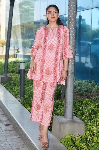 pink zig zag thigh length co-ord set