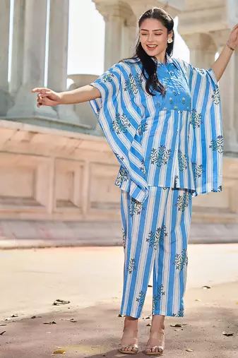 blue zig zag thigh length co-ord set