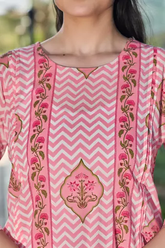 pink zig zag thigh length co-ord set