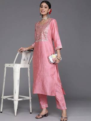 Women Pink Embroidered Mirror Work Kurta with Trouser 6