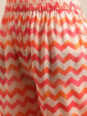 Coral Red Chevron Printed Zari Embroidery Neckline Kaftan Kurta with Trousers 3