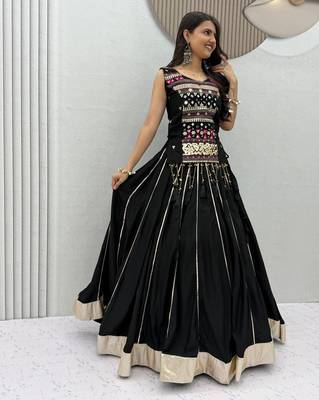 Black Color lampi bordar & ribbon work Cotton Navratri Lahenga Choli 3