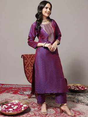 Women Zari Embroidered Yoke Geometric Jacquard Kurta with Trouser & Dupatta 4