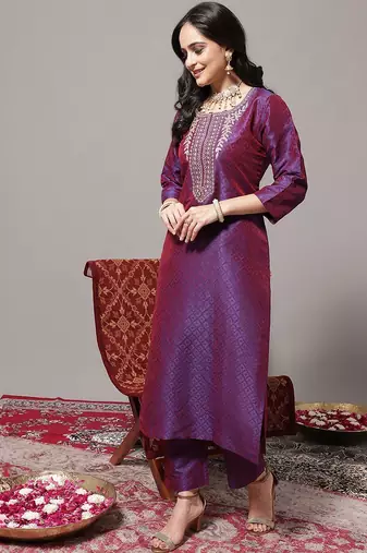 Women Zari Embroidered Yoke Geometric Jacquard Kurta with Trouser & Dupatta