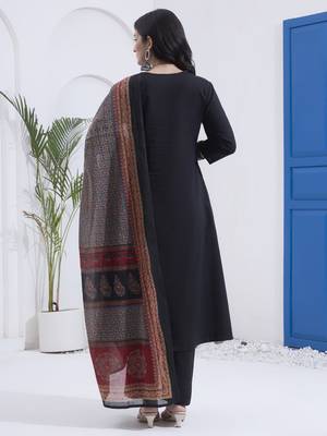black cotton a line patch work kurta pant dupatta set 3
