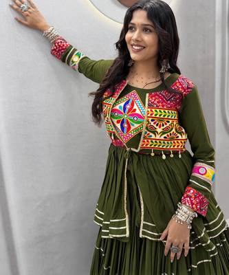 Mahendi Green Color Heavy gamthi work Cotton Navratri Lahenga Choli Set 2