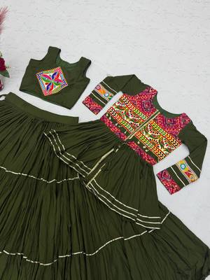 Mahendi Green Color Heavy gamthi work Cotton Navratri Lahenga Choli Set 4