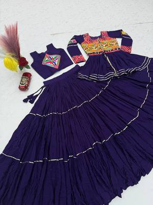 Purple Heavy gamthi work Cotton Navratri Lahenga Choli Set 5