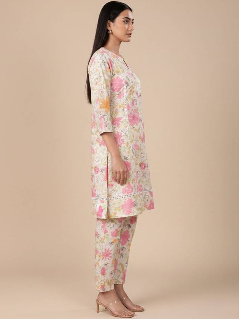 Off White Floral Printed Panelled Pure Cotton Straight Kurta With Trouser