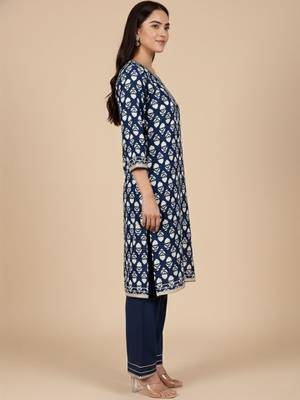 Women Ethnic Motifs Printed Sequined Details Kurta with Trousers 2