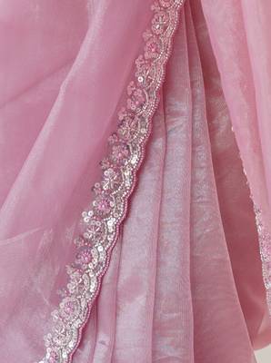 Pink net embellished saree with unstitched blouse piece. 4