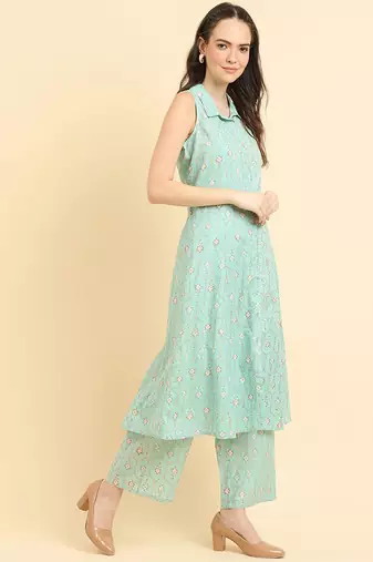 Ethnic Motifs Printed Panelled Kurta with Trousers