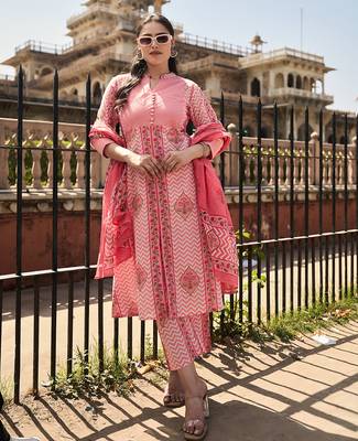 pink kantha work a-line kurta trouser dupatta set 5