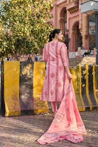 pink zig zag floral print a-line design kurta trouser dupatta set