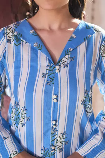 Yufta blue floral print a-line design this kurta trouser set