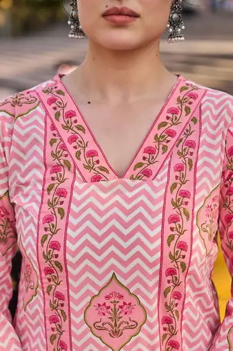 pink zig zag floral print a-line design kurta trouser dupatta set