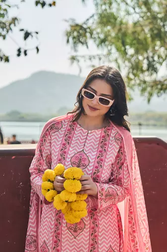 pink zig zag floral print a-line design this kurta trouser dupatta set