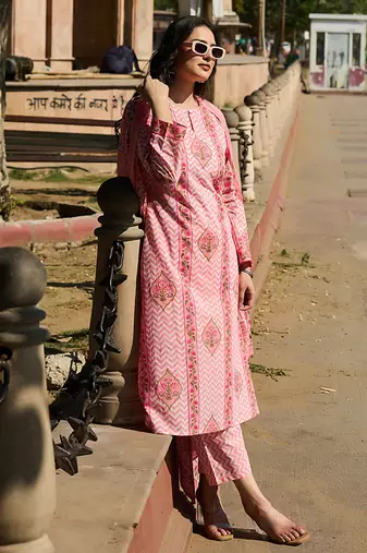 pink zig zag floral print a-line design this kurta trouser dupatta set