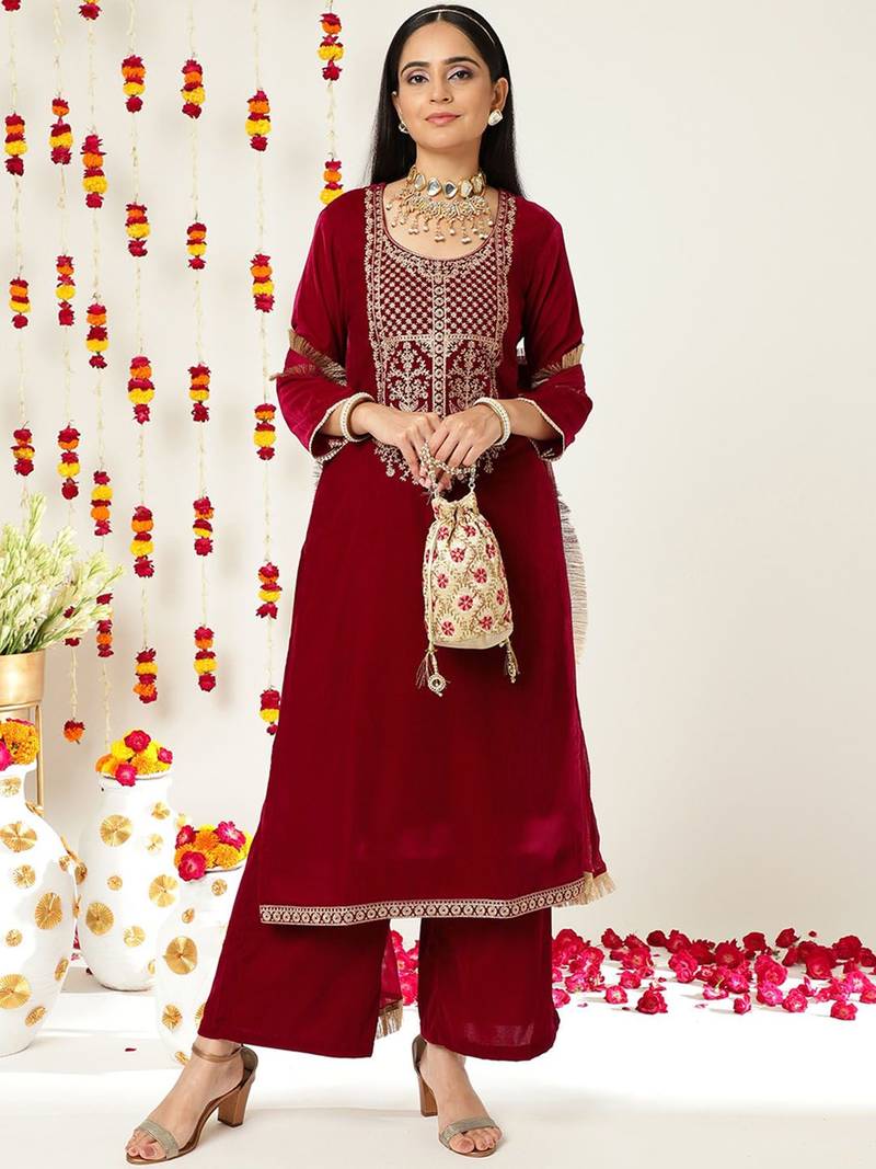 Women Ethnic Motifs Yoke Design Zari Work Velvet Kurta & Trousers With Dupatta