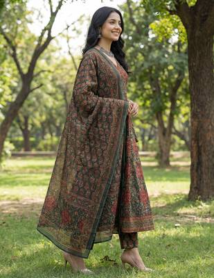 green floral print a-line angrakha kurta trouser dupatta set 2
