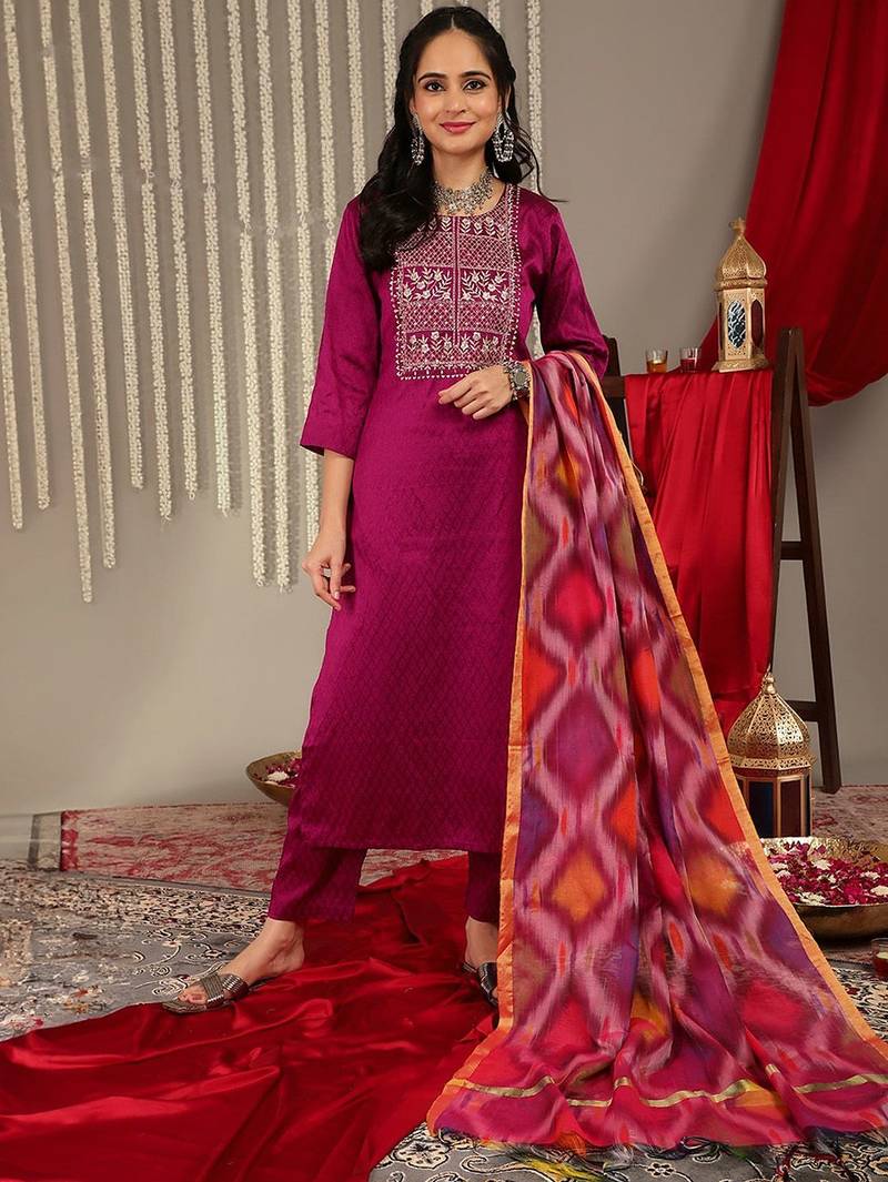Ethnic Motifs Woven Design Regular Zari Work Kurta With Trousers & Dupatta
