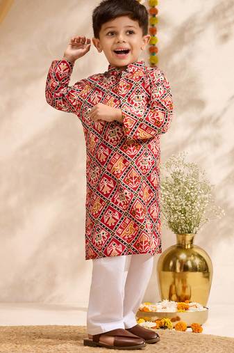 Boys red cotton patola print kurta pyjama set