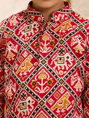 Boys red cotton patola print kurta pyjama set 2