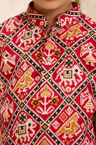 Boys red cotton patola print kurta pyjama set