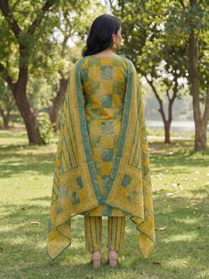 Yufta multi straight floral geometric print kurta trouser dupatta set 3