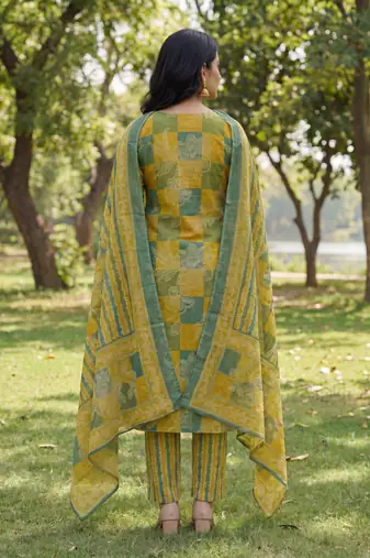 Yufta multi straight floral geometric print kurta trouser dupatta set