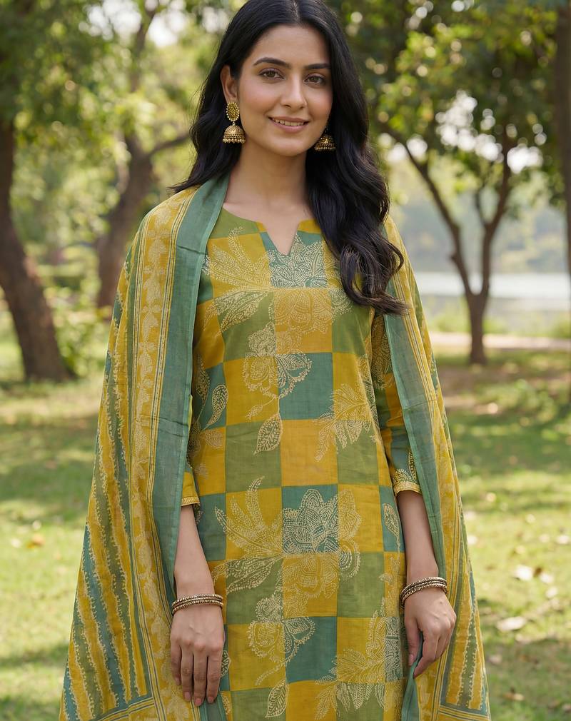 Yufta multi straight floral geometric print kurta trouser dupatta set