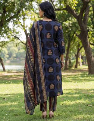 Yufta blue cotton straight floral print kurta trouser dupatta set 3