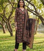black straight geometric print kurta trouser dupatta set