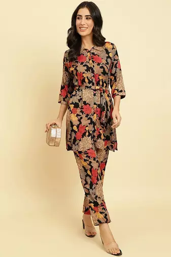 Floral Printed Shirt Collar Fusion Kurta With Trousers