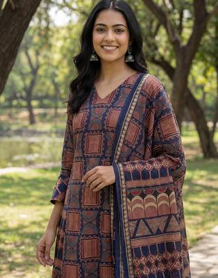 Yufta navy blue straight geometric print with kurta trouser dupatta set 4