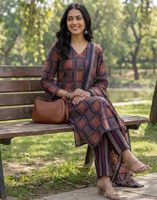 Yufta navy blue straight geometric print with kurta trouser dupatta set 5