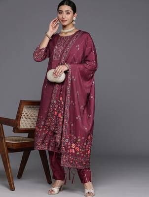 Floral Printed Regular Sequinned Kurta with Trousers & Dupatta 7
