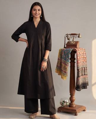 black solid a-line design features pintuck pleats kurta palazzo set 1